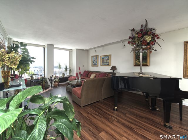 1 Gold Street APT 12G, Hartford, CT 06103