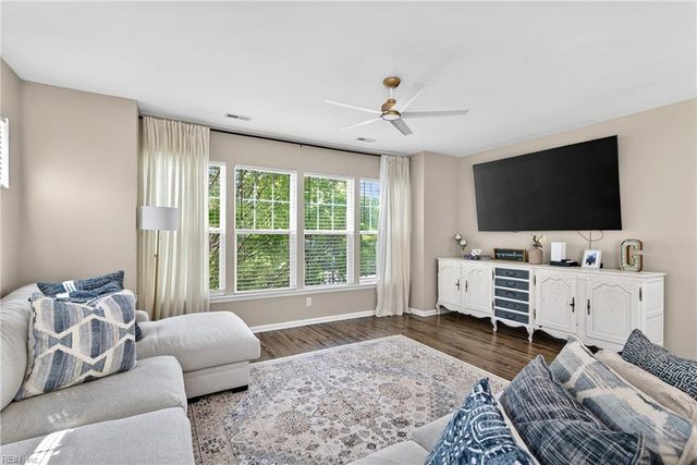 501 Violet CT, Newport News, VA 23602