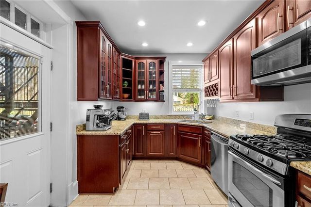 736 W Princess Anne Rd Unit 102, Norfolk, VA 23517