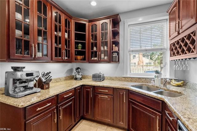 736 W Princess Anne Rd Unit 102, Norfolk, VA 23517