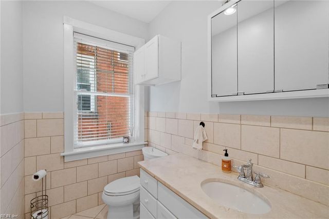 736 W Princess Anne Rd Unit 102, Norfolk, VA 23517