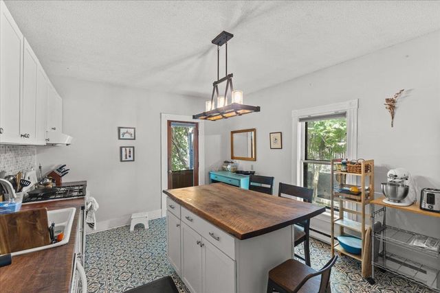 211-213 Saint Paul Street, Burlington, VT 05401