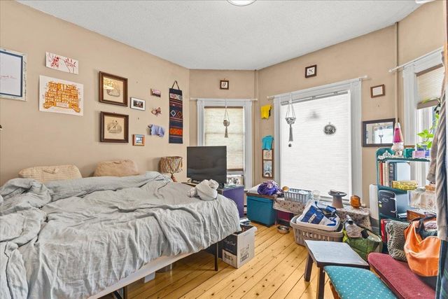 211-213 Saint Paul Street, Burlington, VT 05401