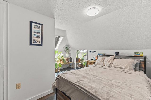 211-213 Saint Paul Street, Burlington, VT 05401