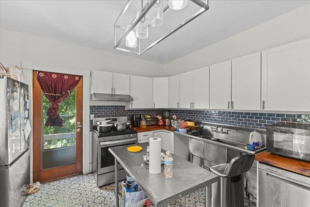 211-213 Saint Paul Street, Burlington, VT 05401