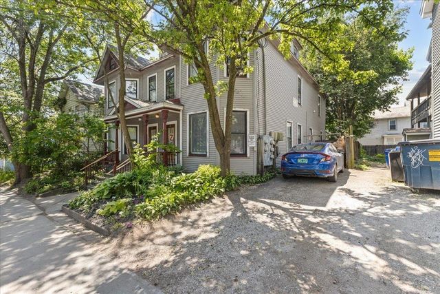 211-213 Saint Paul Street, Burlington, VT 05401