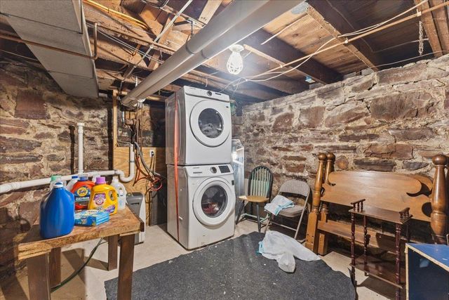 211-213 Saint Paul Street, Burlington, VT 05401