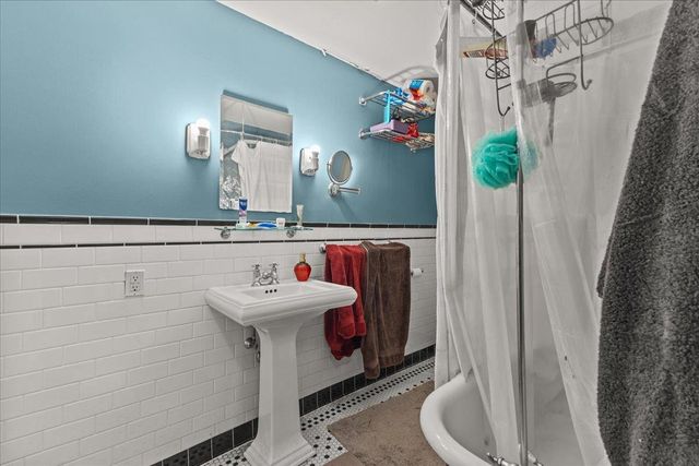 211-213 Saint Paul Street, Burlington, VT 05401