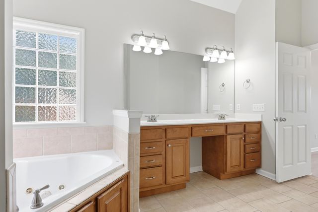 9186 Belleau Ridge Drive, Ooltewah, TN 37363