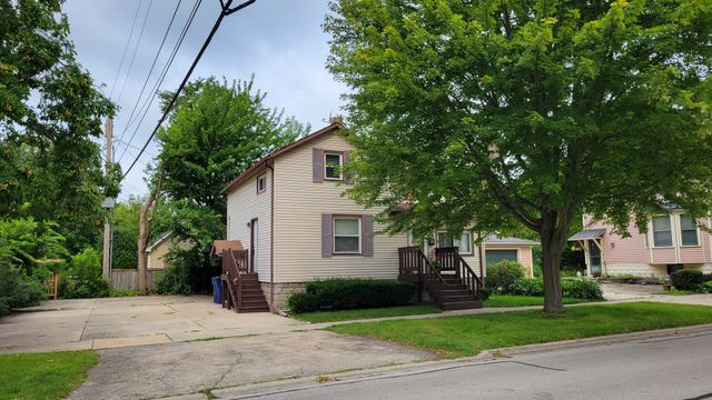 19 N Webster Street 2, Naperville, IL 60540