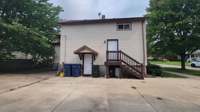 19 N Webster Street 2, Naperville, IL 60540