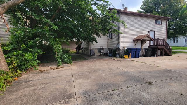 19 N Webster Street 2, Naperville, IL 60540