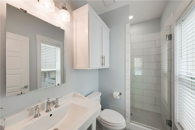 512 S Station St, Port Aransas, TX 78373