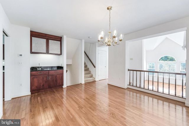1443 HAMPTON HILL CIR, Mclean, VA 22101