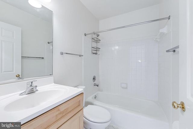 1443 HAMPTON HILL CIR, Mclean, VA 22101