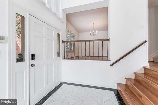 1443 HAMPTON HILL CIR, Mclean, VA 22101