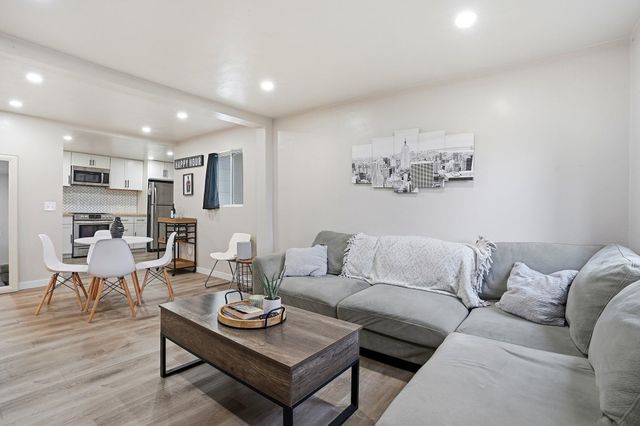 4914 N Ash St, Spokane, WA 99205