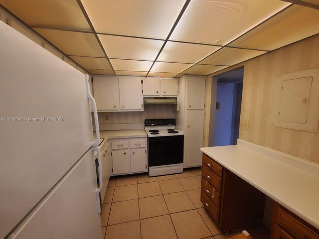 2731 Taft St 102, Hollywood, FL 33020