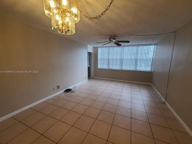 2731 Taft St 102, Hollywood, FL 33020
