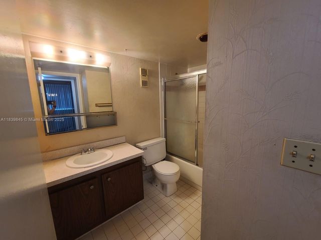 2731 Taft St 102, Hollywood, FL 33020