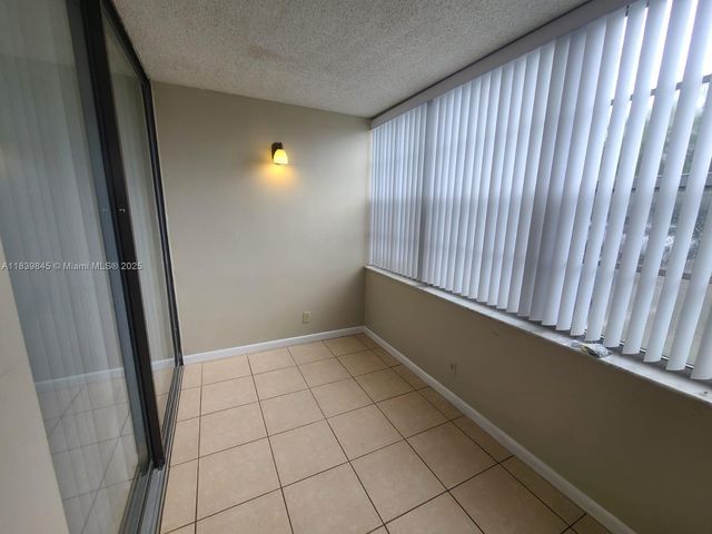 2731 Taft St 102, Hollywood, FL 33020