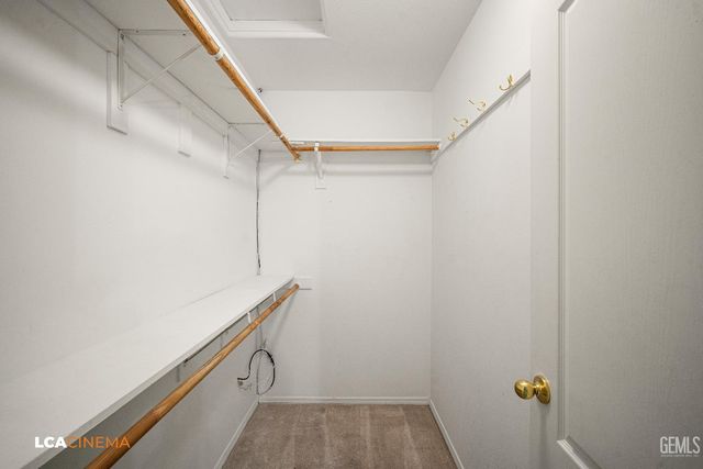 9820 Battersea Park Drive, Bakersfield, CA 93312