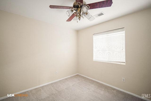 9820 Battersea Park Drive, Bakersfield, CA 93312