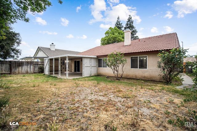 9820 Battersea Park Drive, Bakersfield, CA 93312