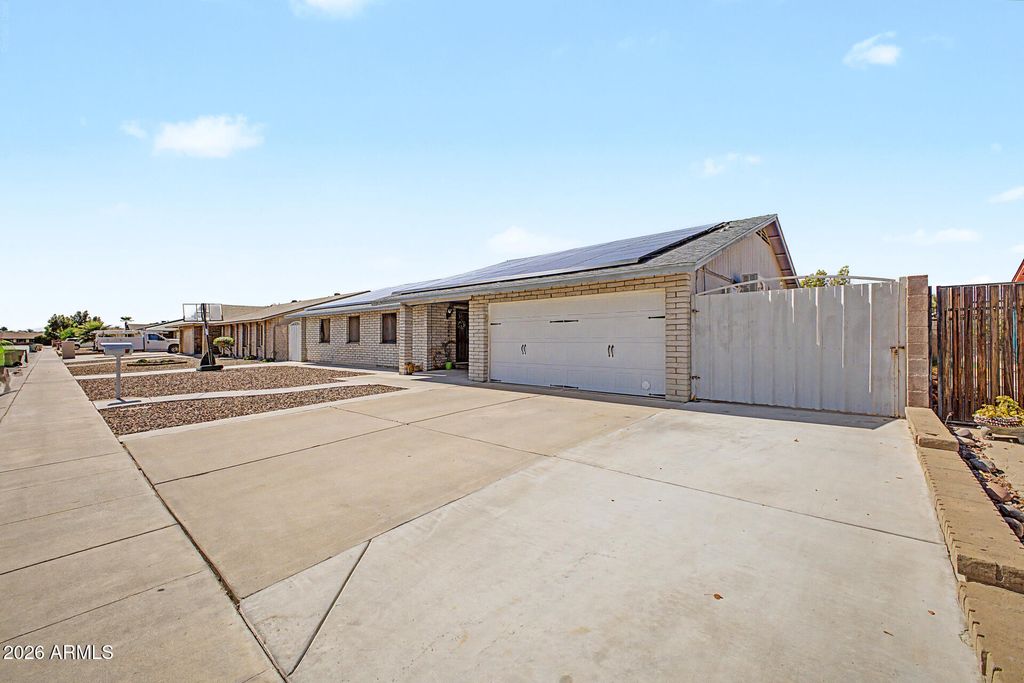 5734 W PALO VERDE Avenue, Glendale, AZ 85302 — photo 3