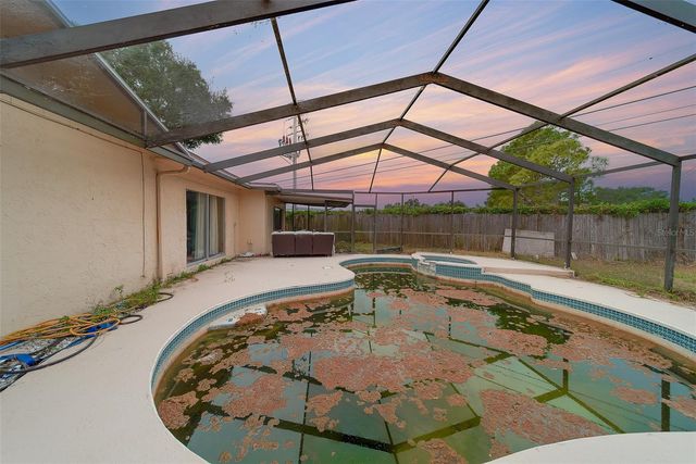 7833 BRISTOL COURT, St Petersburg, FL 33709