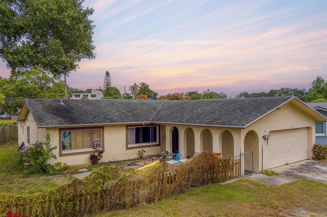 7833 BRISTOL COURT, St Petersburg, FL 33709