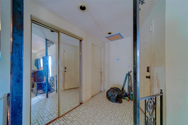 7833 BRISTOL COURT, St Petersburg, FL 33709