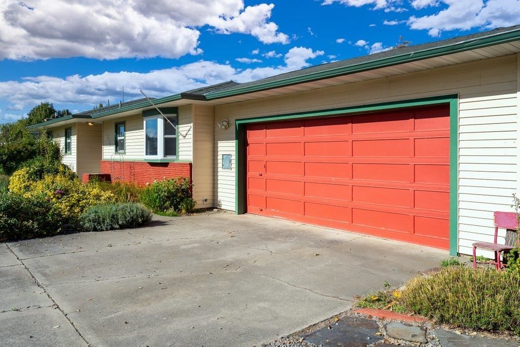 12725 E 10TH Ave, Spokane Valley, WA 99216 photo 2