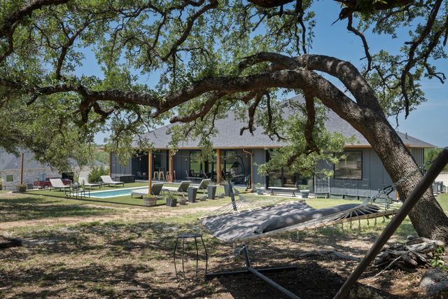 205 Retama Tree TRCE, Liberty Hill, TX 78642