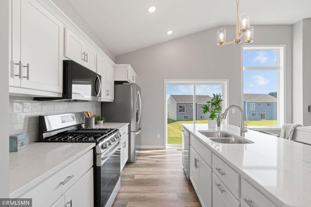 10832 165th Avenue NW, Elk River, MN 55330