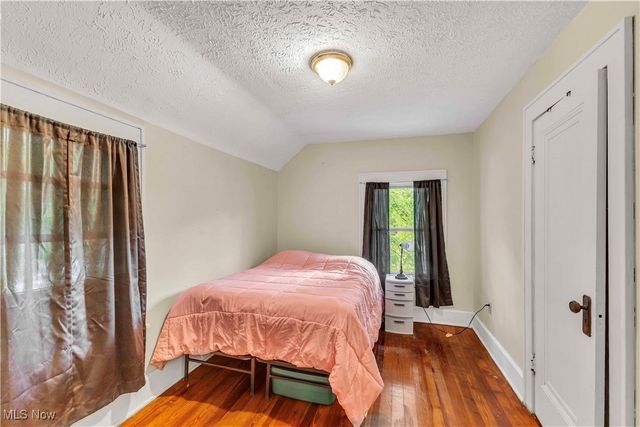 38 W 8th Street, Newton Falls, OH 44444