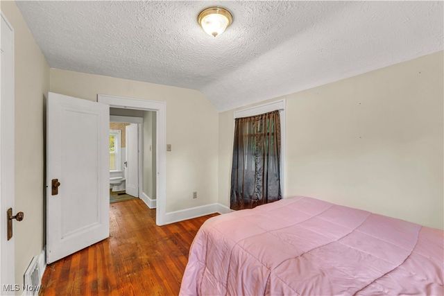 38 W 8th Street, Newton Falls, OH 44444