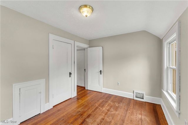 38 W 8th Street, Newton Falls, OH 44444