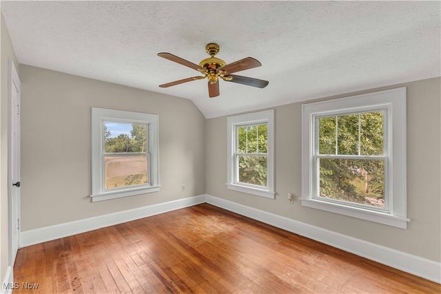 38 W 8th Street, Newton Falls, OH 44444