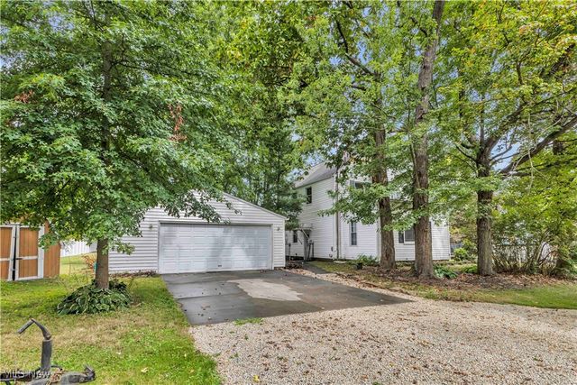 38 W 8th Street, Newton Falls, OH 44444