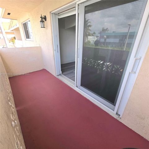 14500 SW 88th Ave 255, Palmetto Bay, FL 33176