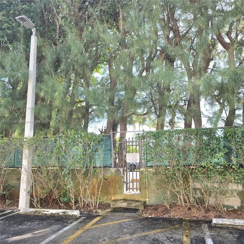 14500 SW 88th Ave 255, Palmetto Bay, FL 33176