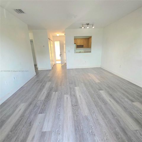 14500 SW 88th Ave 255, Palmetto Bay, FL 33176