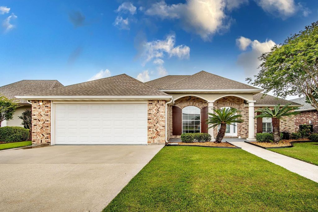 200 Lansdown Drive, Houma, LA 70364