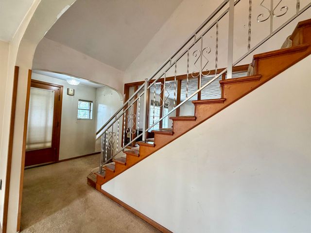 36 Loaldo Drive, Burlington, VT 05408