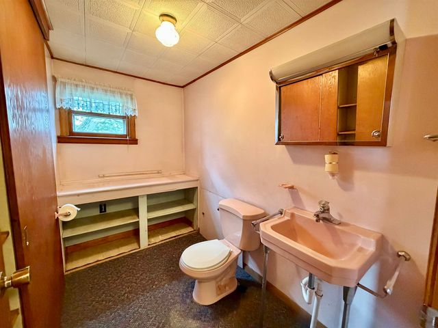 36 Loaldo Drive, Burlington, VT 05408