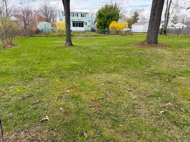 36 Loaldo Drive, Burlington, VT 05408
