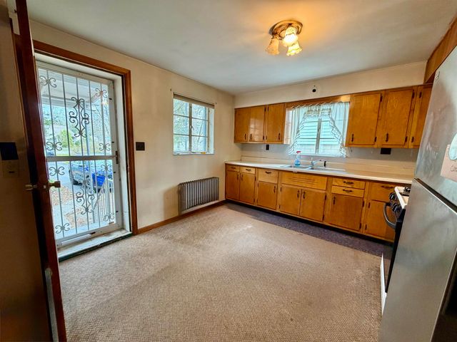 36 Loaldo Drive, Burlington, VT 05408