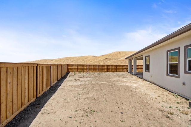 8388 Iron Creek Drive, Friant, CA 93626