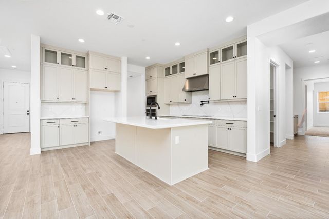 8388 Iron Creek Drive, Friant, CA 93626